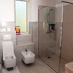 Salo Willa Labinot i Poshtëm