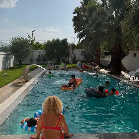 Villa Salo Labinot i Poshtëm